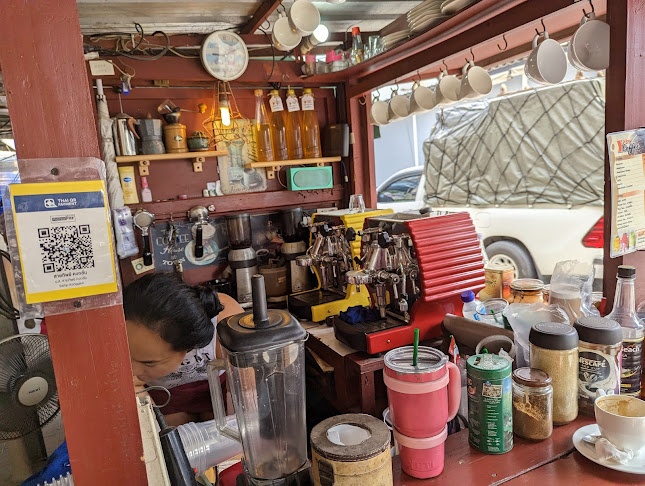 Ying Coffee soi 15 Buakhaon