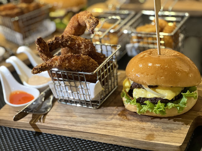 Burger Saloon - อำเภอกะทู้