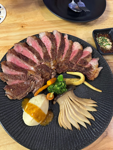 FB BEEF เนื้อพรีเมียม& คราฟต์ - การบริการอาหารและที่พัก