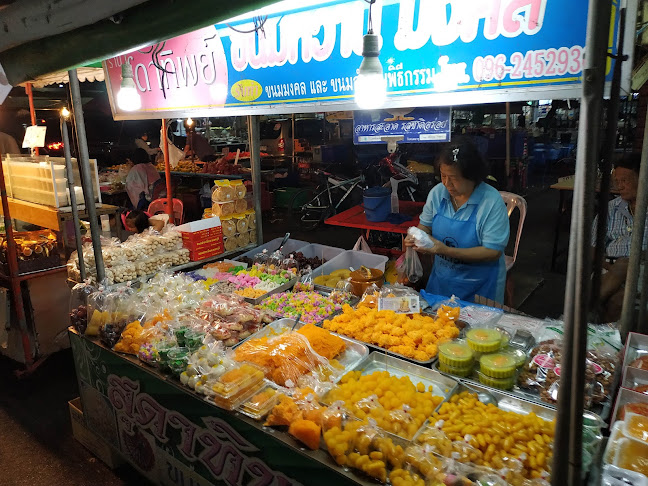 Opinii despre Night Market în อำเภอเมืองจันทบุรี - การบริการอาหารและที่พัก