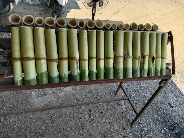 Comentarii opinii despre ร้านน้องกันต์ข้าวหลามซิ่ง(สาขานครสวรรค์)