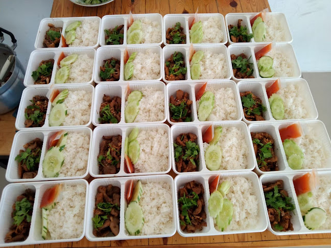 ร้าน ข้าวแกงพอดีคำ