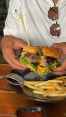 Opinii despre Juicy Lucy Burger and Bar în อำเภอเมืองภูเก็ต - การบริการอาหารและที่พัก