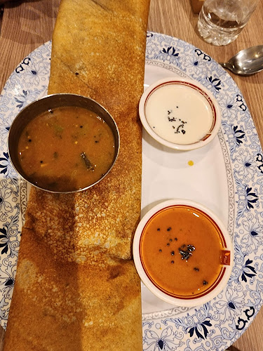 Shree Ganesha - Pure Vegetarian Restaurant - การบริการอาหารและที่พัก