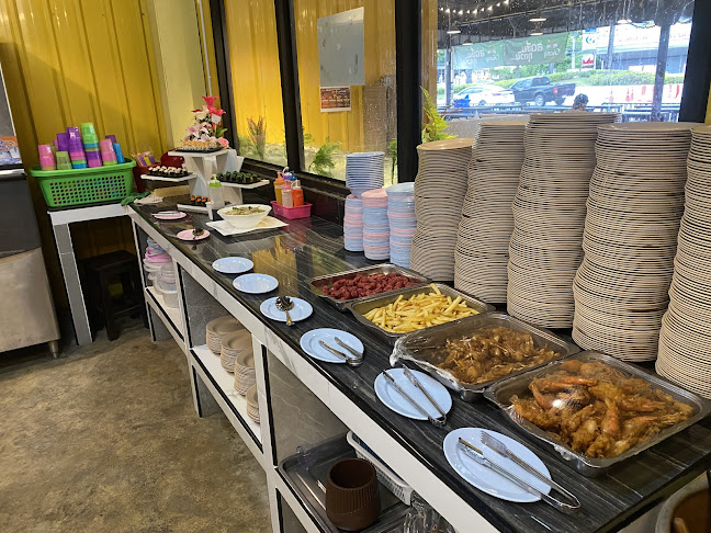 ฮะฮะคุมะบุฟเฟ่ แซลมอน ทะเลเผา หมูกระทะ Hahakuma Buffet (The seafood BBQ Buffet เก่า) - การบริการอาหารและที่พัก