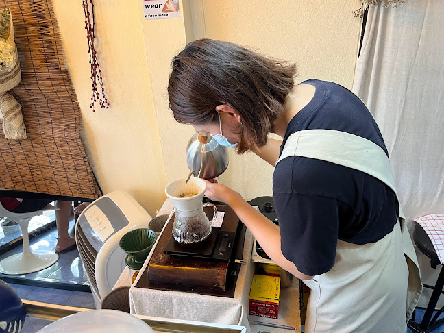 Basic Drip - การบริการอาหารและที่พัก