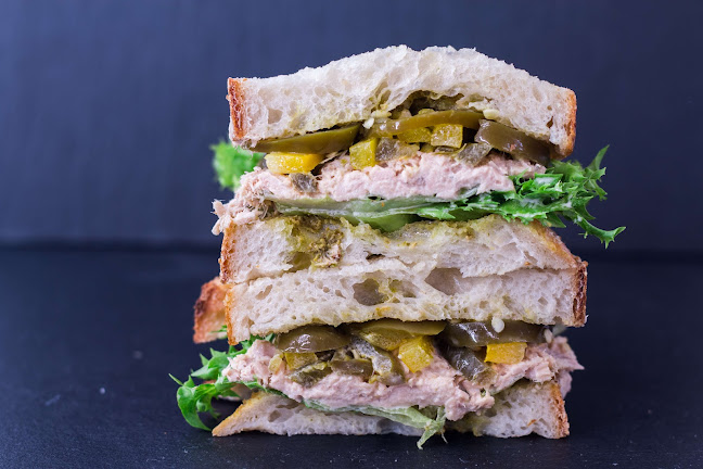 Opinii despre BARTELS Blue Tree - Sourdough Sandwiches & Juicery în อำเภอถลาง - การบริการอาหารและที่พัก