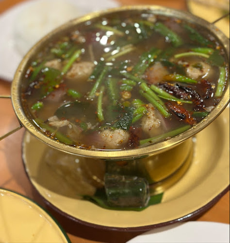 ร้านเจริญลิ้น - การบริการอาหารและที่พัก