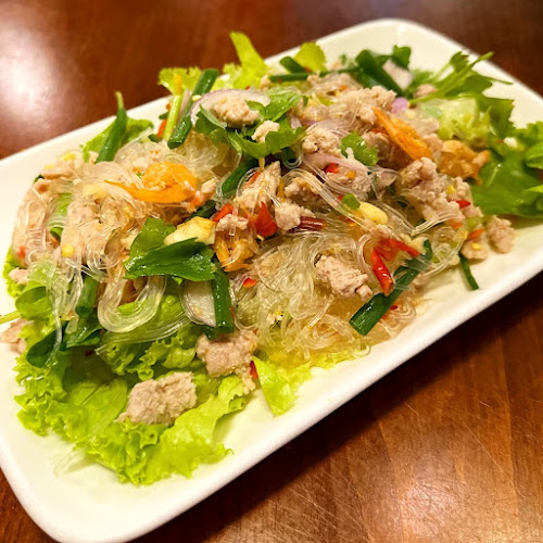 เอสพีเฮ้าส์ S.P.House Ubon - การบริการอาหารและที่พัก