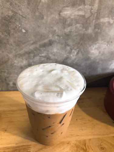 S.poon Cafe' - การบริการอาหารและที่พัก