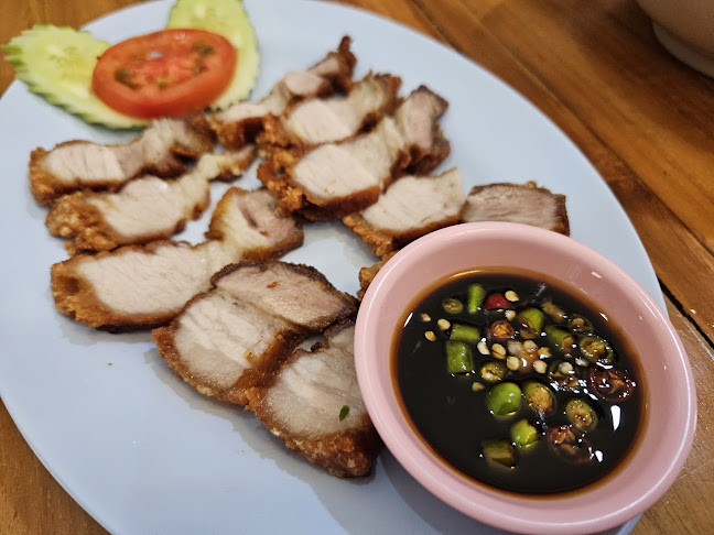 Opinii despre เลือดหมูบ้านแม่ศรี în อำเภอบางละมุง - การบริการอาหารและที่พัก