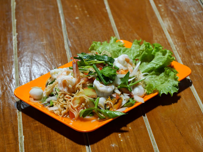 ร้านพอดี พอดี ฟาร์มนครสวรรค์ - การบริการอาหารและที่พัก