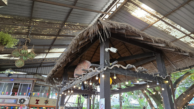 Opinii despre Green Tree Rest. & Pub în อำเภอบางละมุง - การบริการอาหารและที่พัก