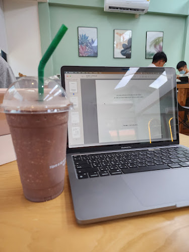 Cells Coffee x Co-working space - เมือง