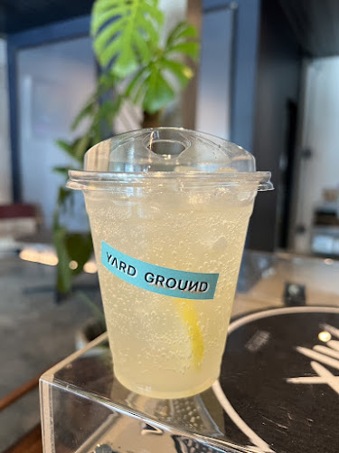 Y A R D G R O U N D - การบริการอาหารและที่พัก