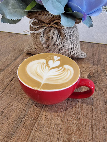 Opinii despre Triple o cafe în อำเภอเมืองอุบลราชธานี - การบริการอาหารและที่พัก