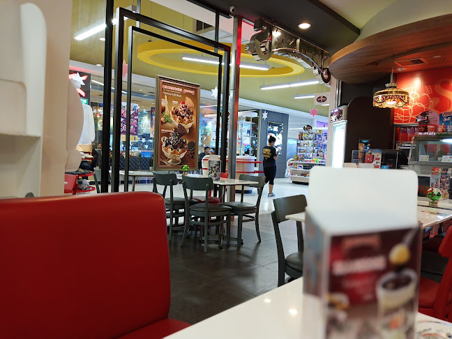 Opinii despre Swensen's Lotus Chalong în อำเภอเมืองภูเก็ต - การบริการอาหารและที่พัก