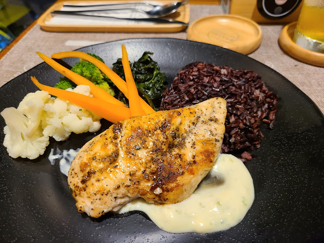 43 312 ซอย ไสยวน ตำบล ราไวย์ อำเภอเมืองภูเก็ต ภูเก็ต 83100