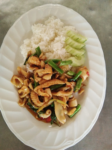 ร้านเจ้อ้อย อาหารตามสั่ง - การบริการอาหารและที่พัก