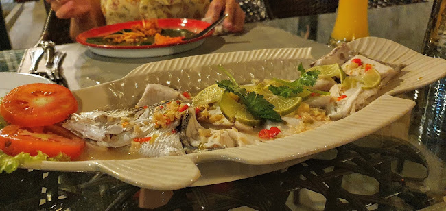 Opinii despre Grandpa House Phuket în อำเภอถลาง - การบริการอาหารและที่พัก