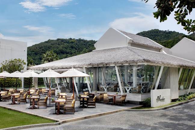 Opinii despre The Harbor Restaurant în อำเภอเมืองภูเก็ต - การบริการอาหารและที่พัก