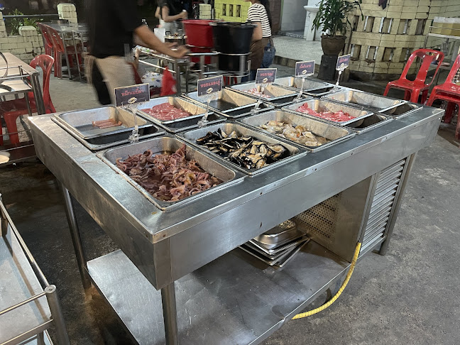 ตันหยง หมูกระทะ แหลมฉบัง - การบริการอาหารและที่พัก