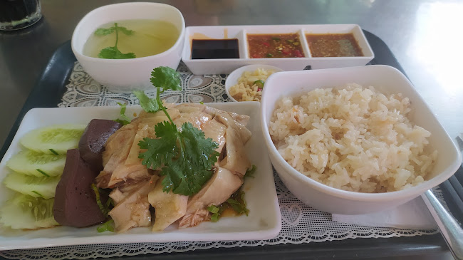 紅眼睛海南雞飯(南洋式) - อำเภอบางละมุง