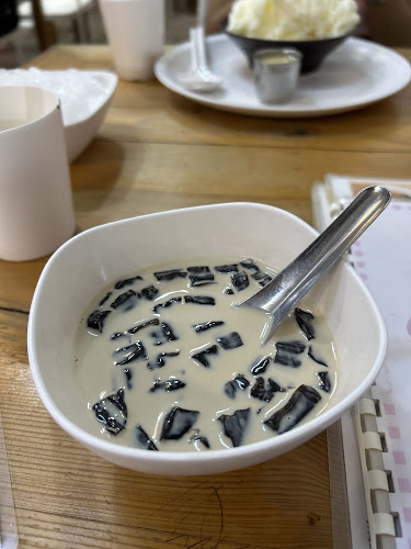 5 ถ. เยาวราช ตำบลตลาดเหนือ เมือง ภูเก็ต 83000