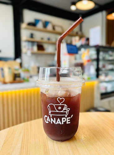 Opinii despre Canape’ Hatyai în อำเภอหาดใหญ่ - การบริการอาหารและที่พัก