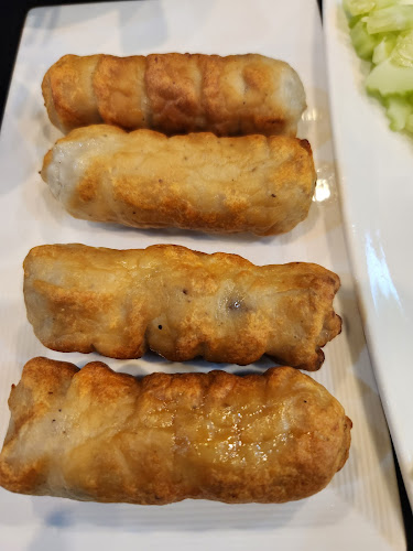 ร้านอาหารเวียดนามซินจ่าวเวียตหาดใหญ่ (วีทีแหนมเนืองหาดใหญ่) - การบริการอาหารและที่พัก