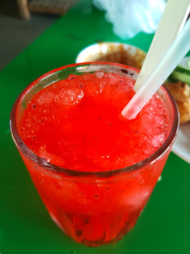 โอ้วเอ๋ว ตลาดฉำฉา - อำเภอเมืองภูเก็ต