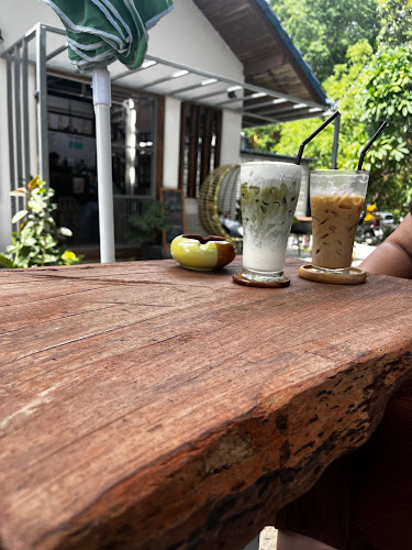 Khao Phra Cafe & Eatery - การบริการอาหารและที่พัก