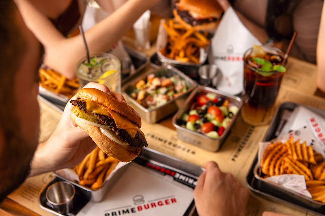 CherngTalay, Porto de Phuket, ถนน บ้านดอน-เชิงทะเล อำเภอถลาง ภูเก็ต 83110