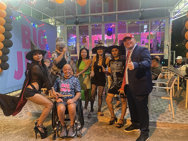 Big Jims - อำเภอบางละมุง