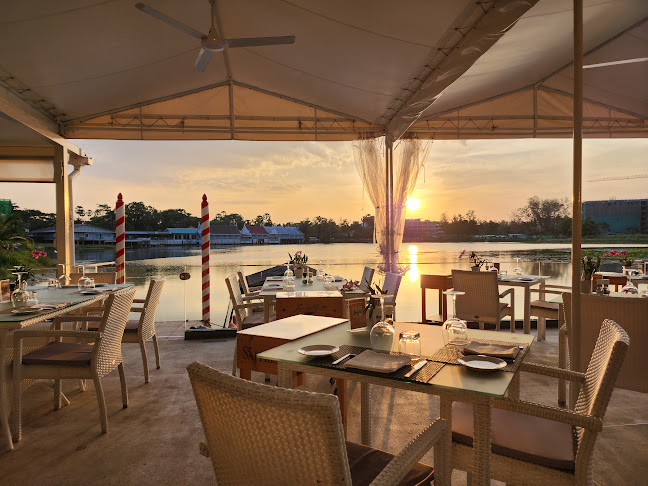 21 14 ถนนลากูน ตำบลเชิงทะเล อำเภอถลาง ภูเก็ต 83110