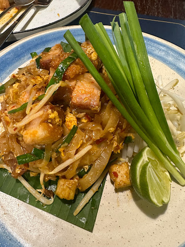 306 ถ. นริศร ตำบลตลาดใหญ่ อำเภอเมืองภูเก็ต ภูเก็ต 83000