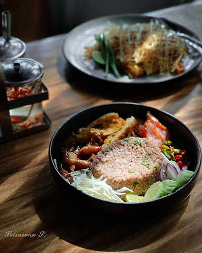 ตก, ตำบลปากน้ำโพ อำเภอเมืองนครสวรรค์ นครสวรรค์ 60000