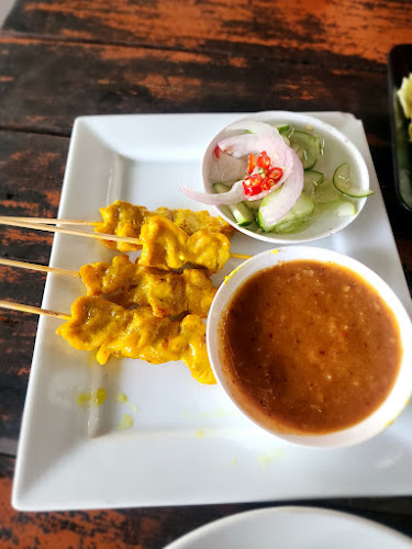 ร้านอาหารปั๋นใจ๋ - การบริการอาหารและที่พัก