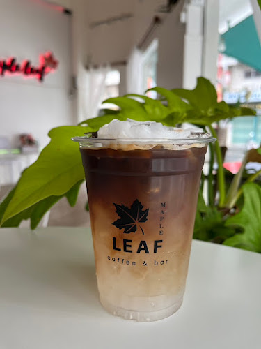 Maple leaf Coffee and Bar @ฉื่อฉาง