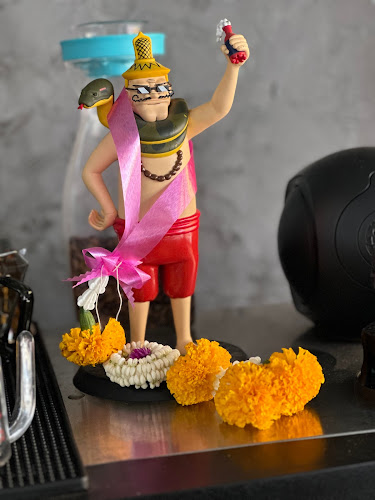 BALVNCE medium bar phs - การบริการอาหารและที่พัก