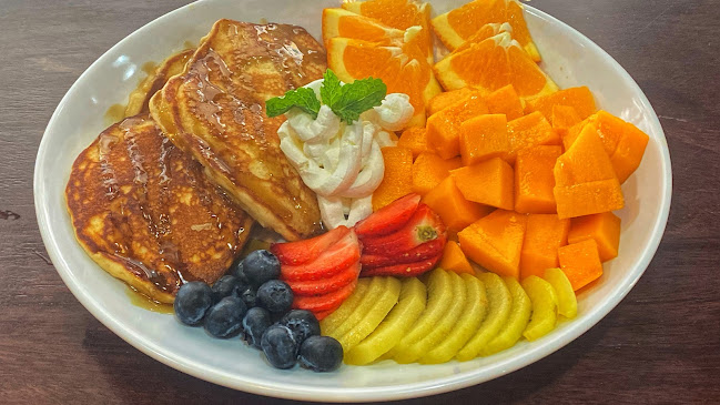 Opinii despre Cafe&Restaurant Miami Production în Patong - การบริการอาหารและที่พัก