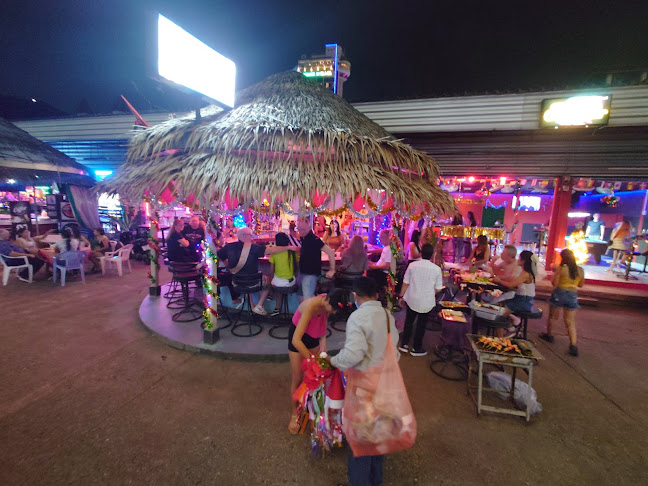 V8W2+M2G ตำบลป่าตอง อำเภอกะทู้ ภูเก็ต 83150