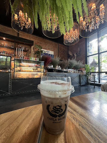 S Cafe & Bistro - การบริการอาหารและที่พัก