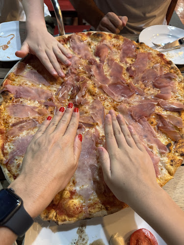 Pizzeria Agli Amici - การบริการอาหารและที่พัก