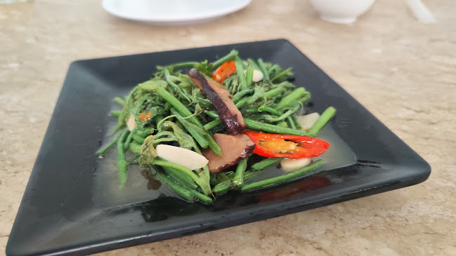 มุมอร่อย สาย 3 มหาชัยซีฟู๊ด - การบริการอาหารและที่พัก