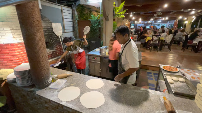 R882+Q8W เมืองภูเก็ต อำเภอเมืองภูเก็ต ภูเก็ต 83100