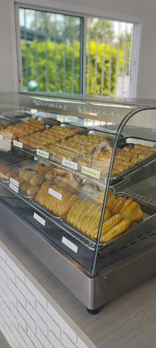 บ้านขนมลุง - การบริการอาหารและที่พัก