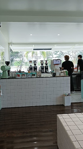 Opinii despre Nap’s Coffee & Roasters x Chanthaburi ( Nap’s Chan ) în อำเภอเมืองจันทบุรี - การบริการอาหารและที่พัก