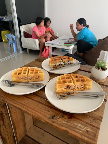 Opinii despre วาฟเฟิลไส้ทะลัก în อำเภอเมืองภูเก็ต - การบริการอาหารและที่พัก