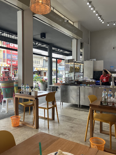 Opinii despre WANLAMUN & EGG E EGG @OLD TOWN thai dessert & chicken rice & thai food în เมือง - การบริการอาหารและที่พัก